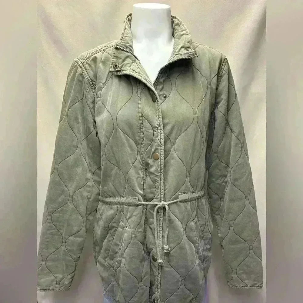 Maurice’s Quilted Cinched Waist Jacket in  Army Green Size Large